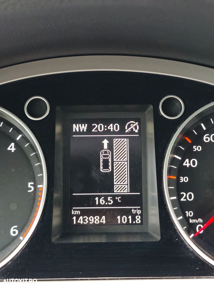 Volkswagen Passat 1.6 TDI BlueMotion Technology Highline - 10