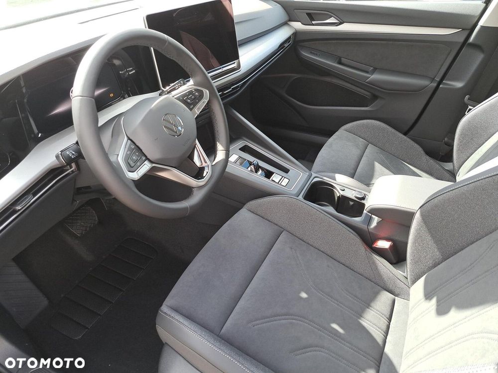 Volkswagen Golf - 9