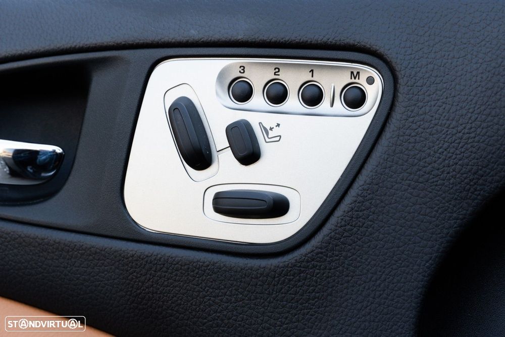 Jaguar XK XK8 4.2 Covertible Classic - 25