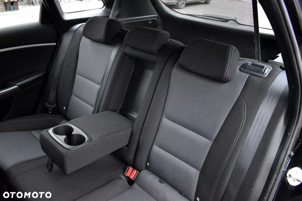 Hyundai i30 Kombi 1.6 CRDI Passion Plus - 16