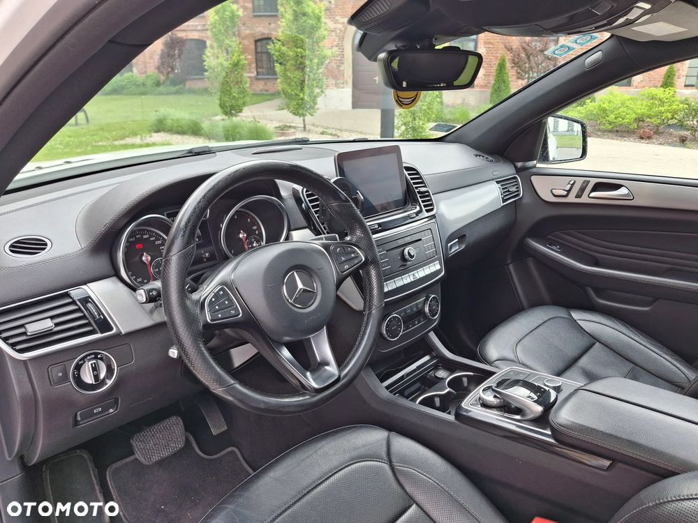 Mercedes-Benz GLE - 8