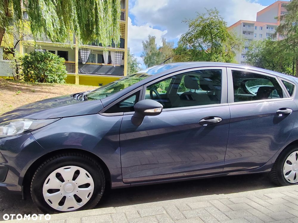 Ford Fiesta 1.25 Ambiente EU5 - 13