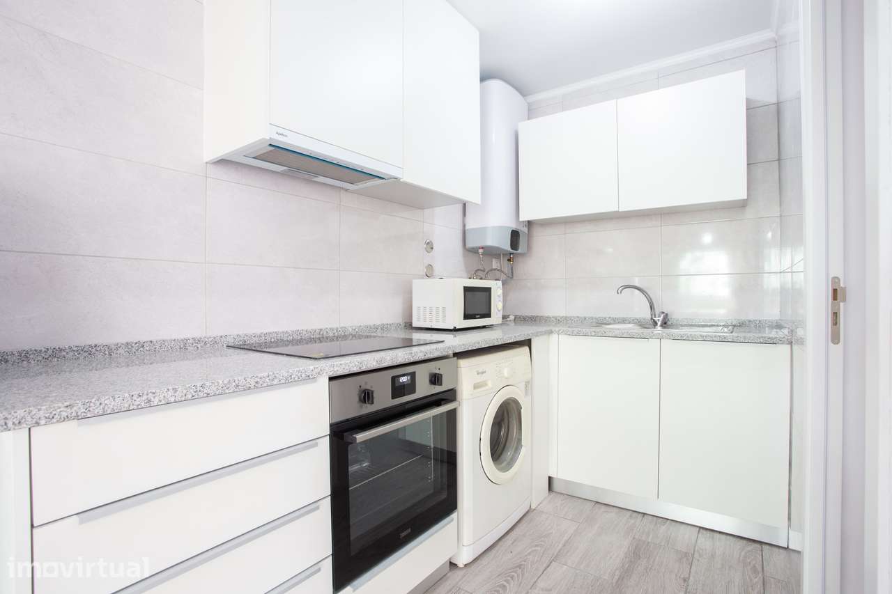 Apartamento para Arrendar, com Jardim Privativo, em Campolide. - Grande imagem: 5/18