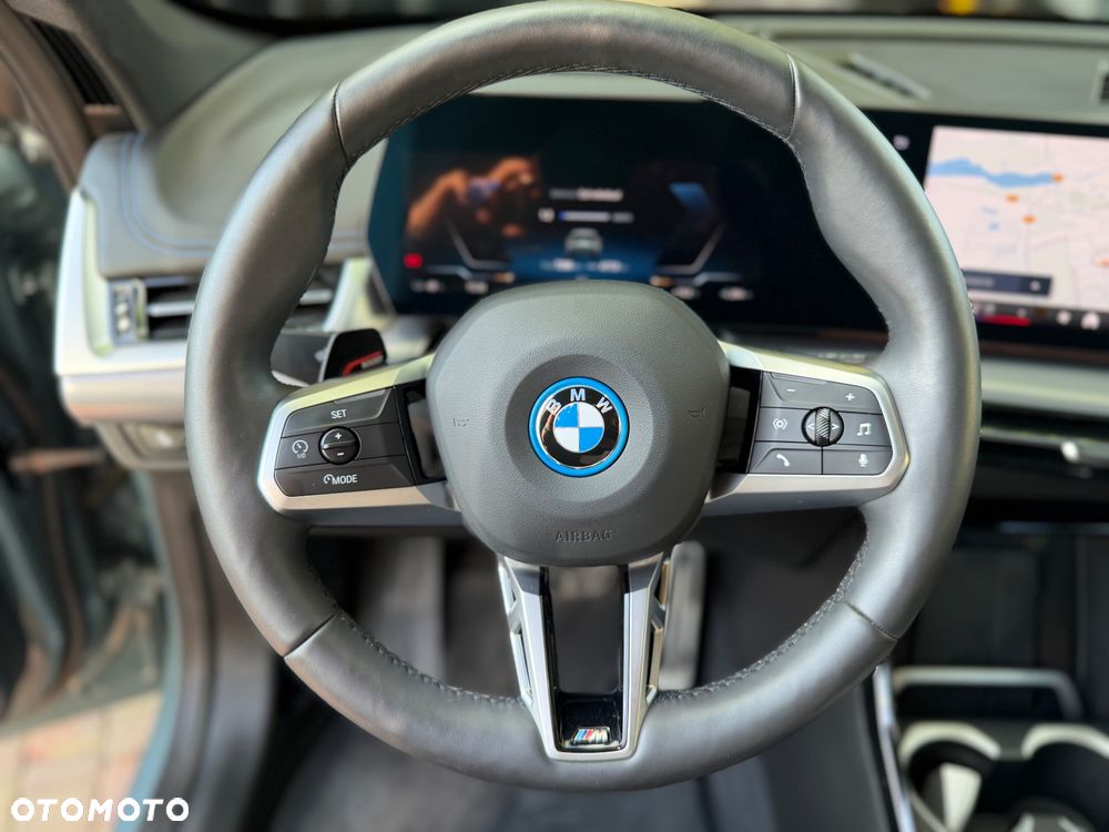 BMW iX1 eDrive20 66.5kWh M Sport Edition - 13