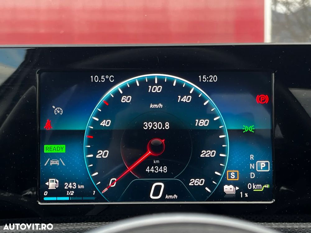 Mercedes-Benz A 250 e 8G-DCT - 13