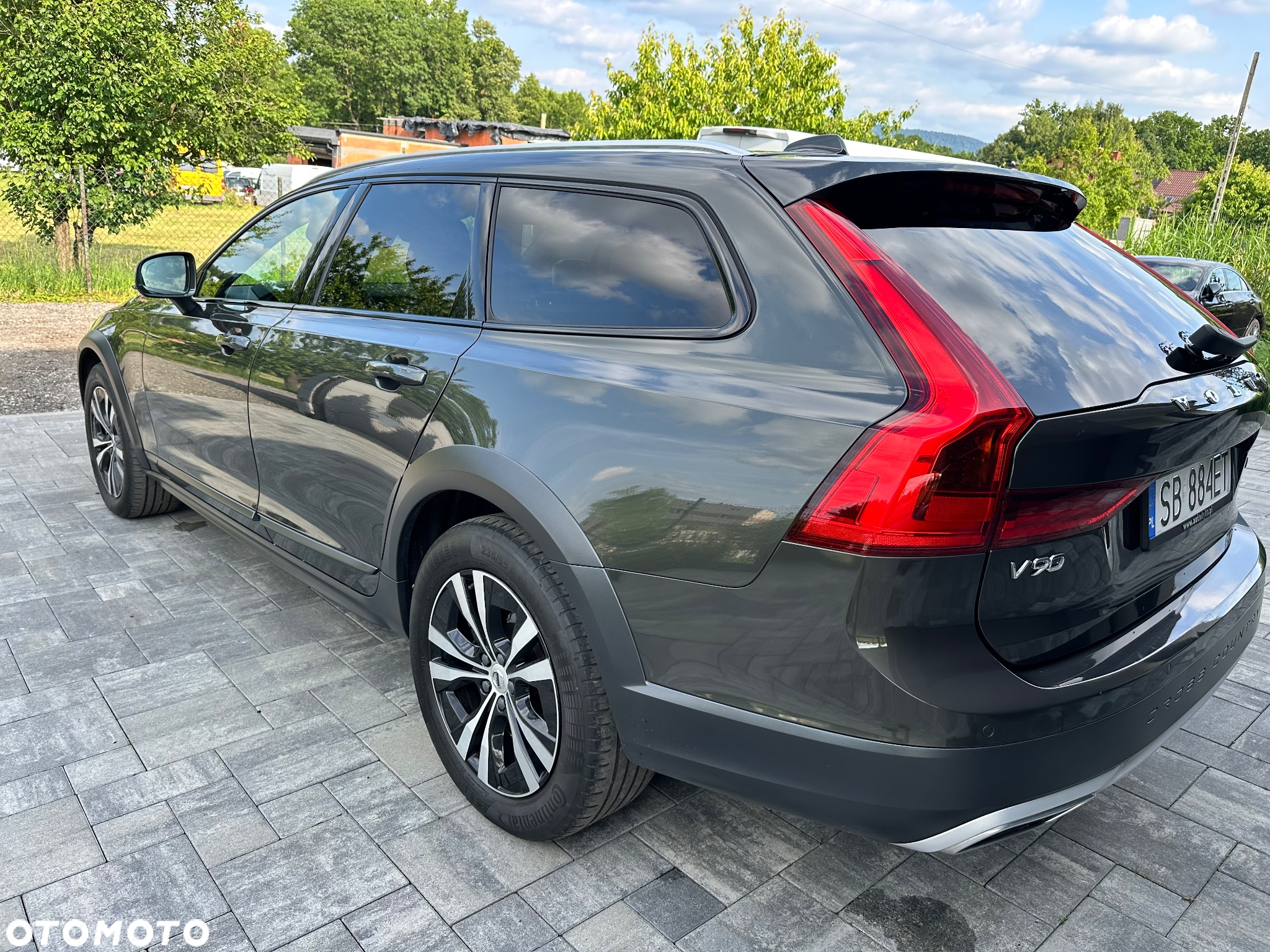 Volvo V90 Cross Country D4 AWD - 22