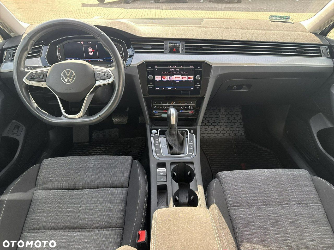 Volkswagen Passat 1.5 TSI EVO Business DSG - 23