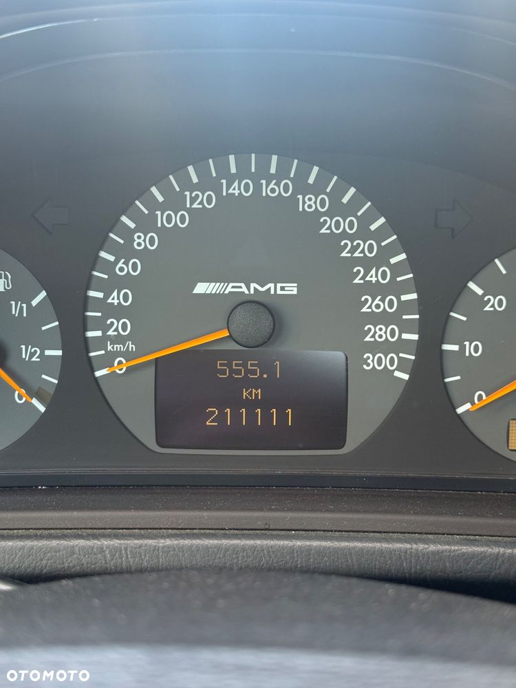 Mercedes-Benz CLK - 8