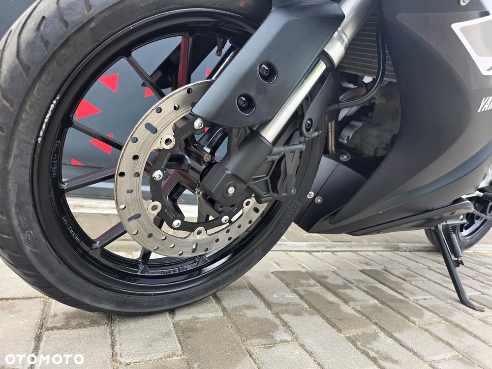 Yamaha YZF - 14