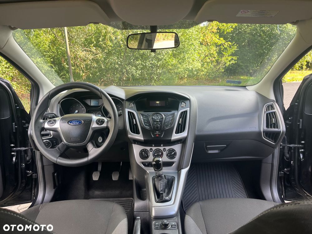Ford Focus 1.6 Edition - 15