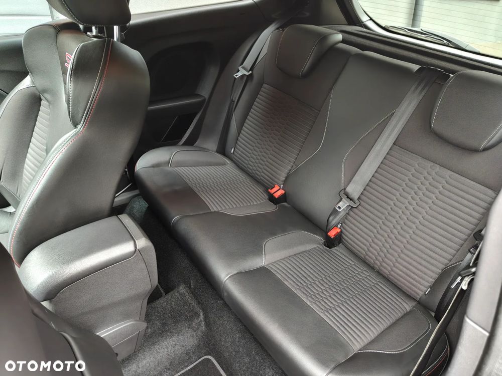 Ford Fiesta 1.6 EcoBoost ST200 - 19