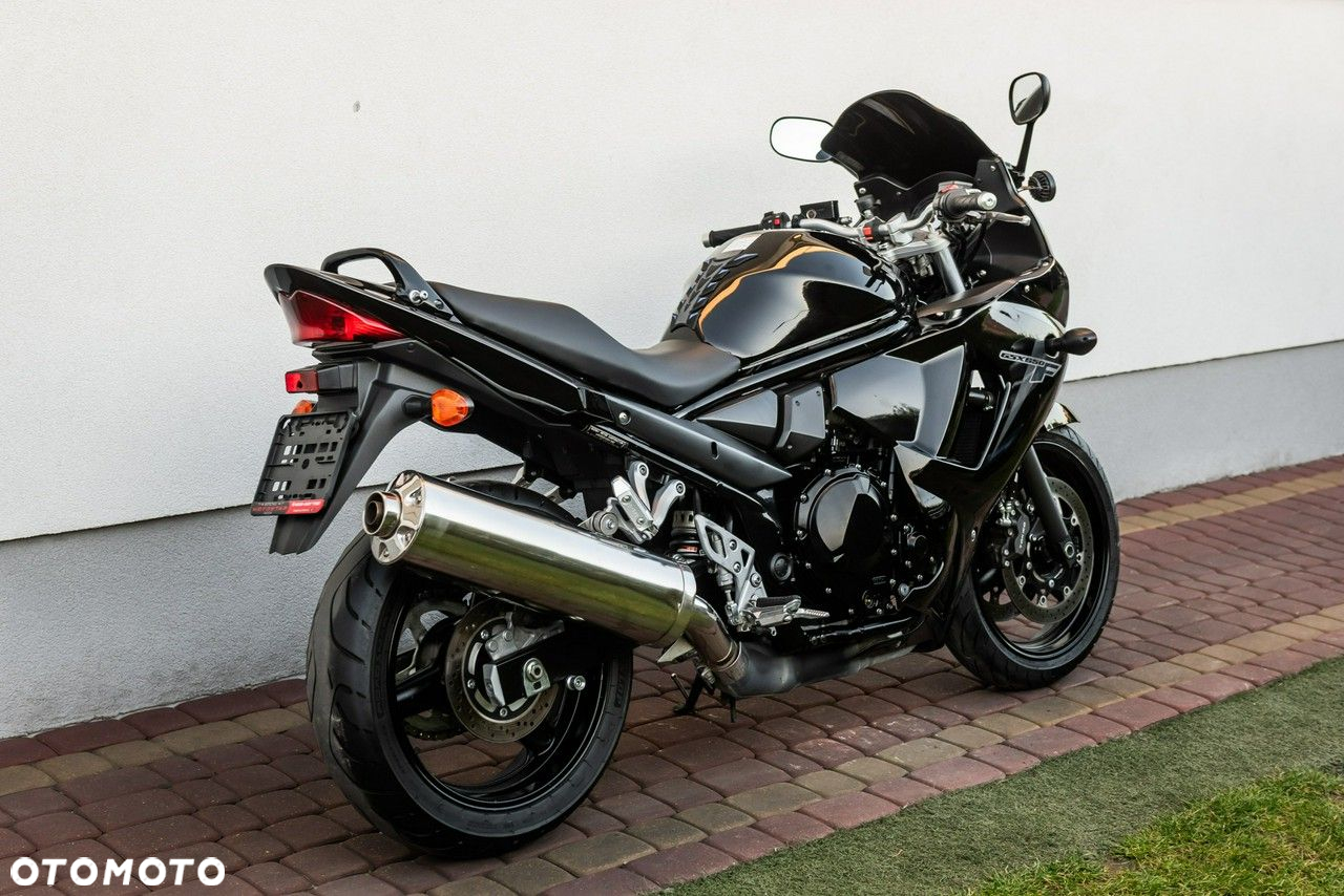 Suzuki GSX - 4