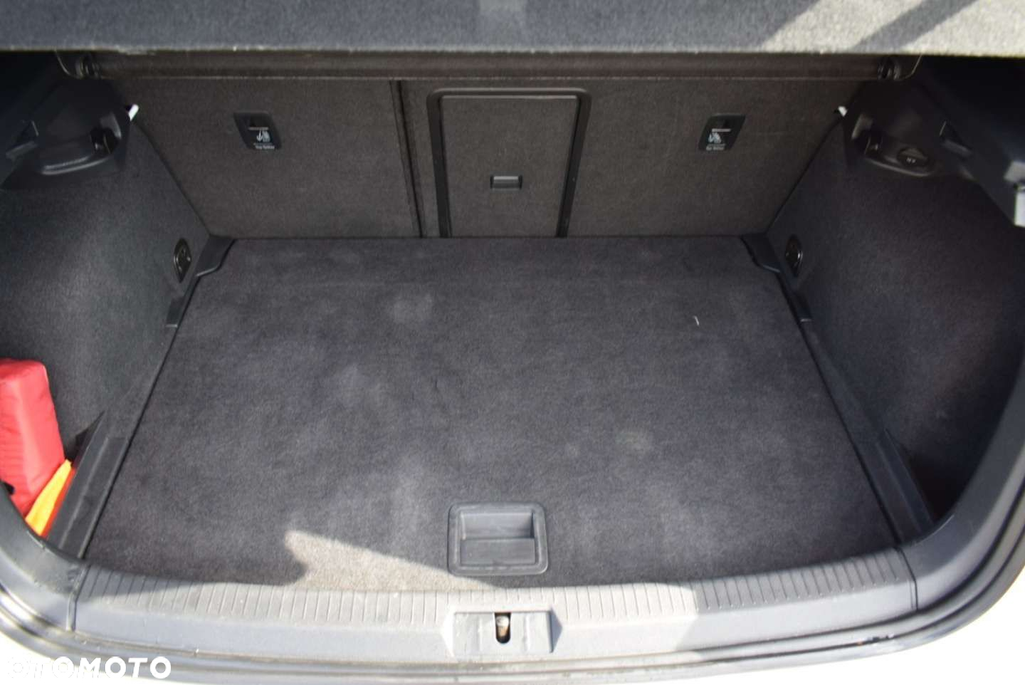 Volkswagen Golf - 13