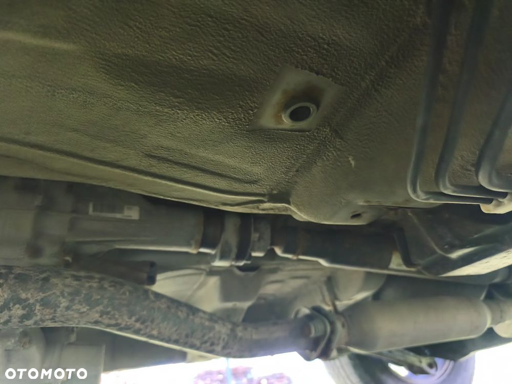 Suzuki Grand Vitara 1.6 Comfort - 26