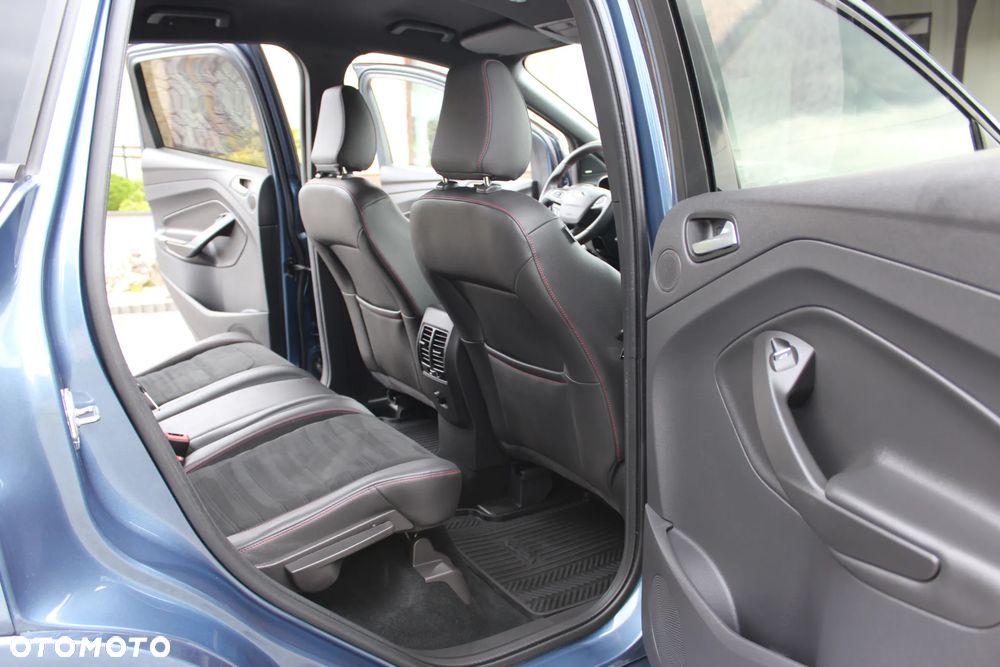 Ford Kuga 1.5 EcoBoost 2x4 ST-Line - 15