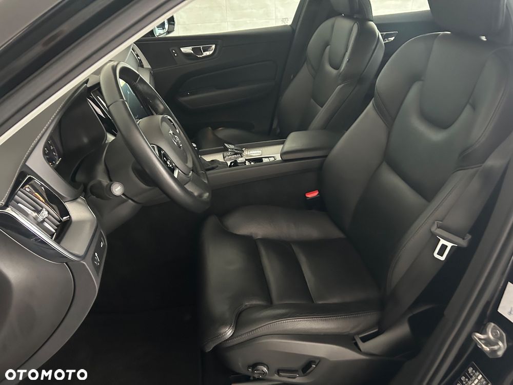 Volvo XC 60 D3 Geartronic Momentum - 19