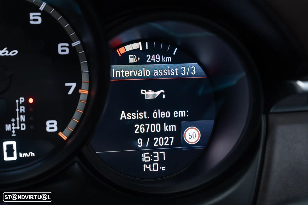 Porsche Macan Turbo PDK - 33