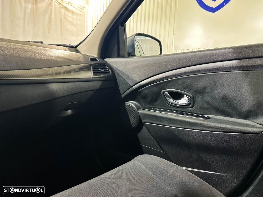 Renault Mégane 1.5 dCi Dynamique CO2 Champion - 22