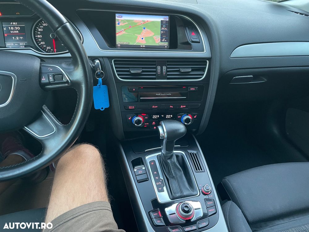 Audi A4 Avant - 32
