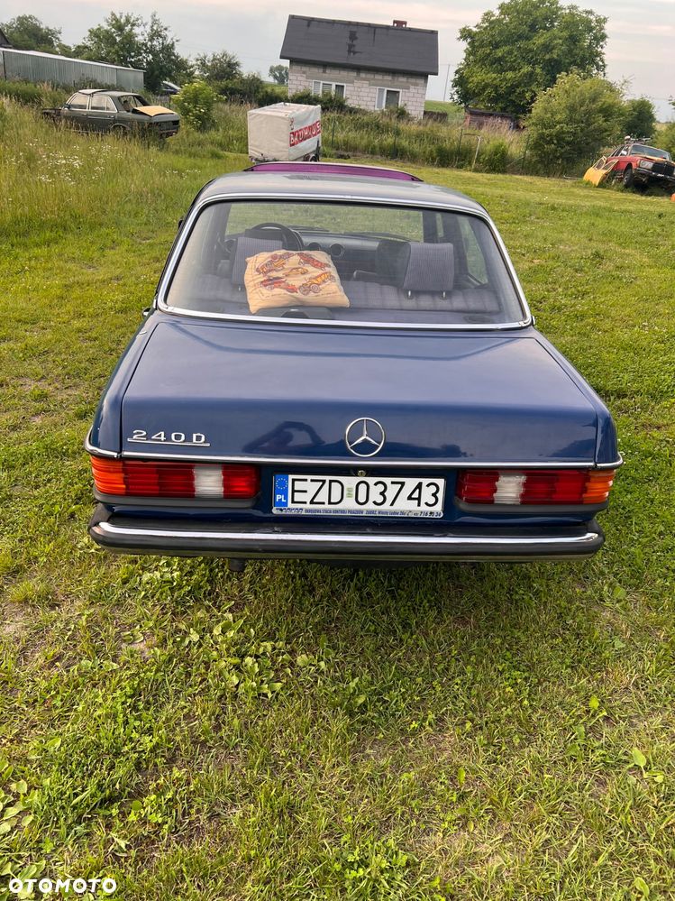 Mercedes-Benz W123 - 3