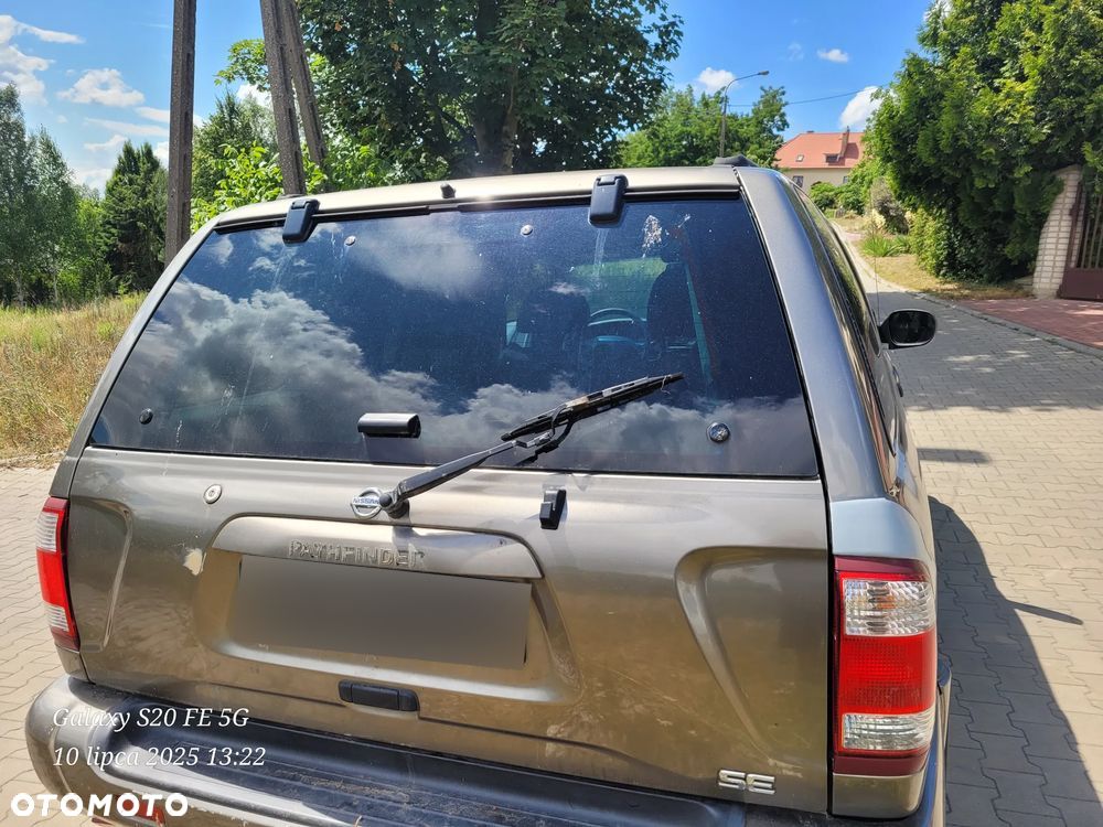 Nissan Pathfinder 3.5 V6 - 2