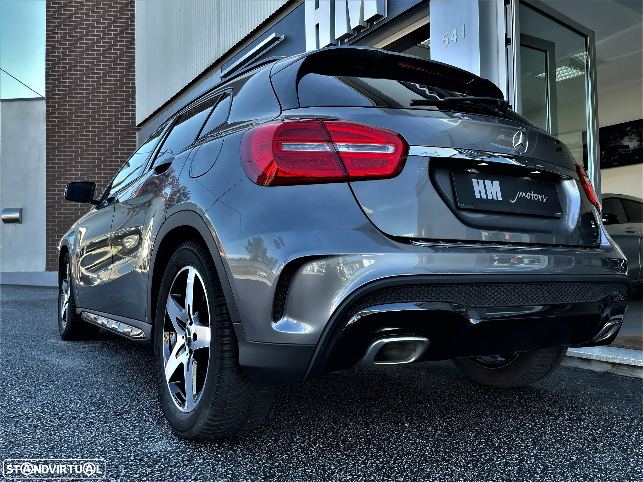 Mercedes-Benz GLA 180 d AMG Line - 9