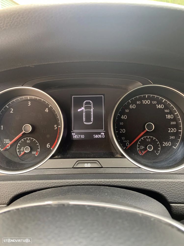 VW Golf Variant 1.6 TDi R-Line - 14