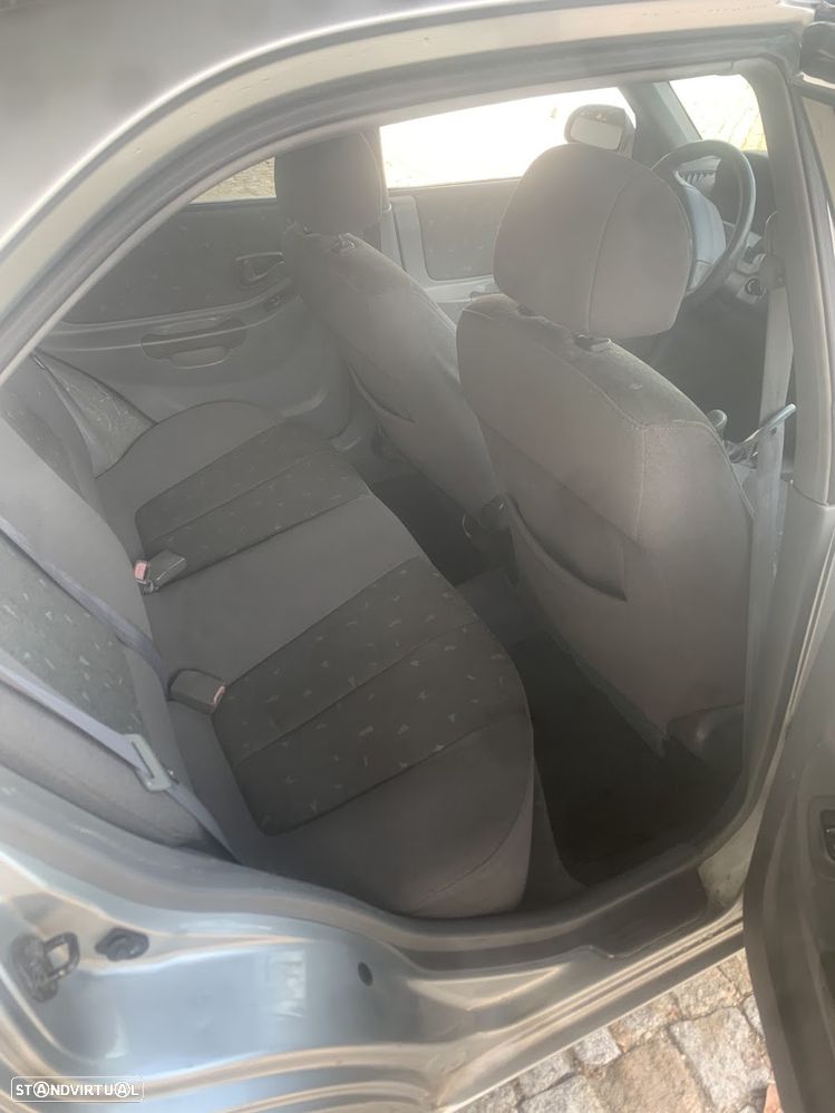 Hyundai Accent 1.3 GLS - 6