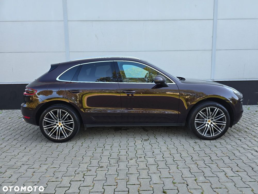 Porsche Macan Standard - 1