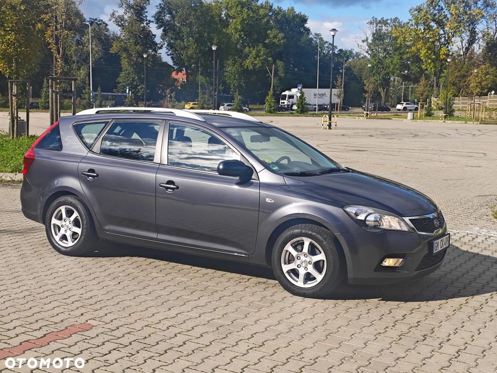 Kia Ceed Cee'd 1.6 Crdi Comfort + - 13