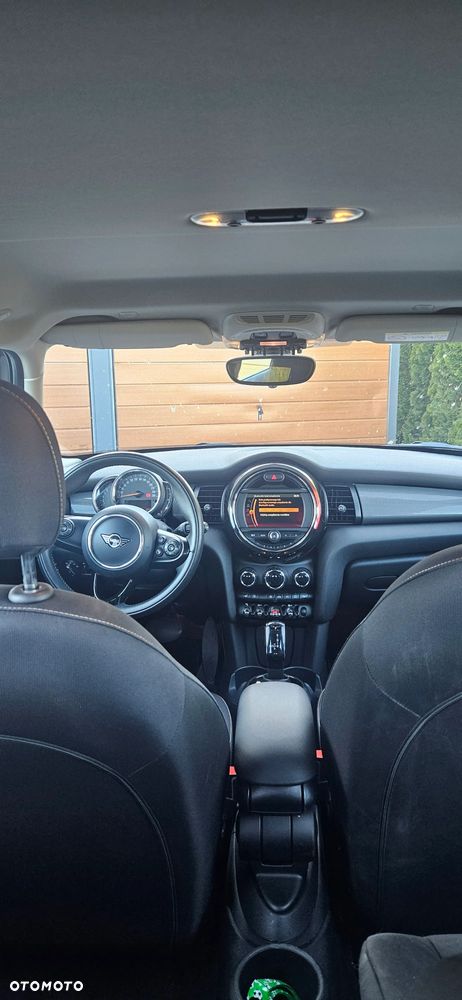 MINI Cooper Standard - 5