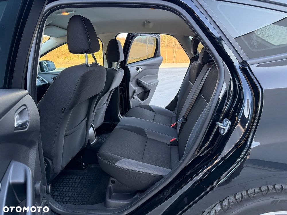 Ford Focus - 30