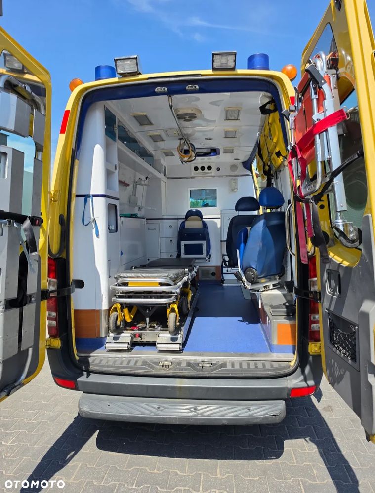 Mercedes-Benz SPRINTER - 7