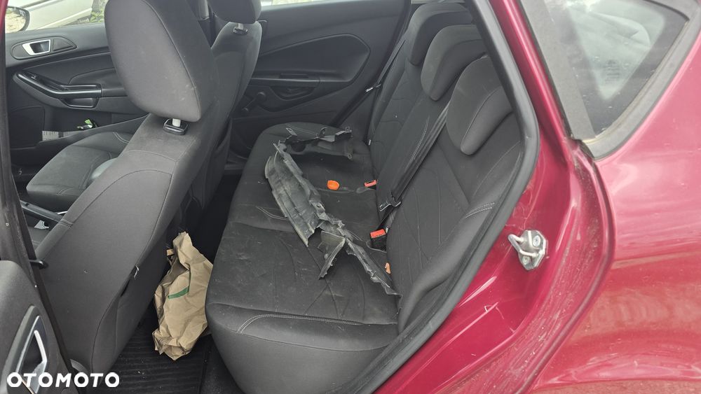 Ford Fiesta - 15