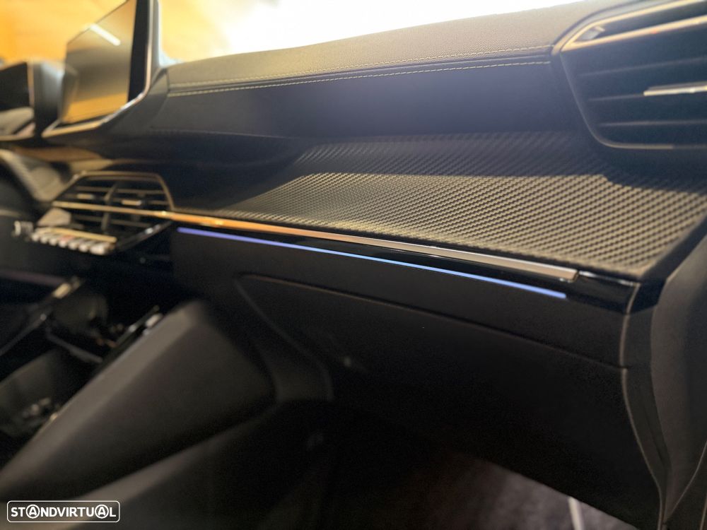 Peugeot e-208 GT Pack - 8