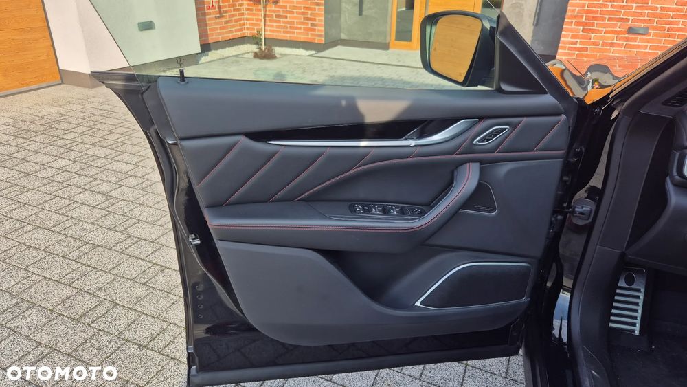 Maserati Levante Q4 GranSport - 20
