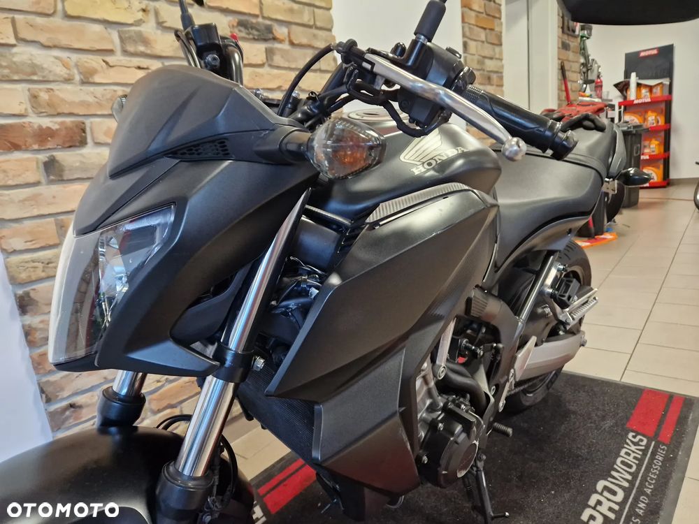 Honda CB - 18