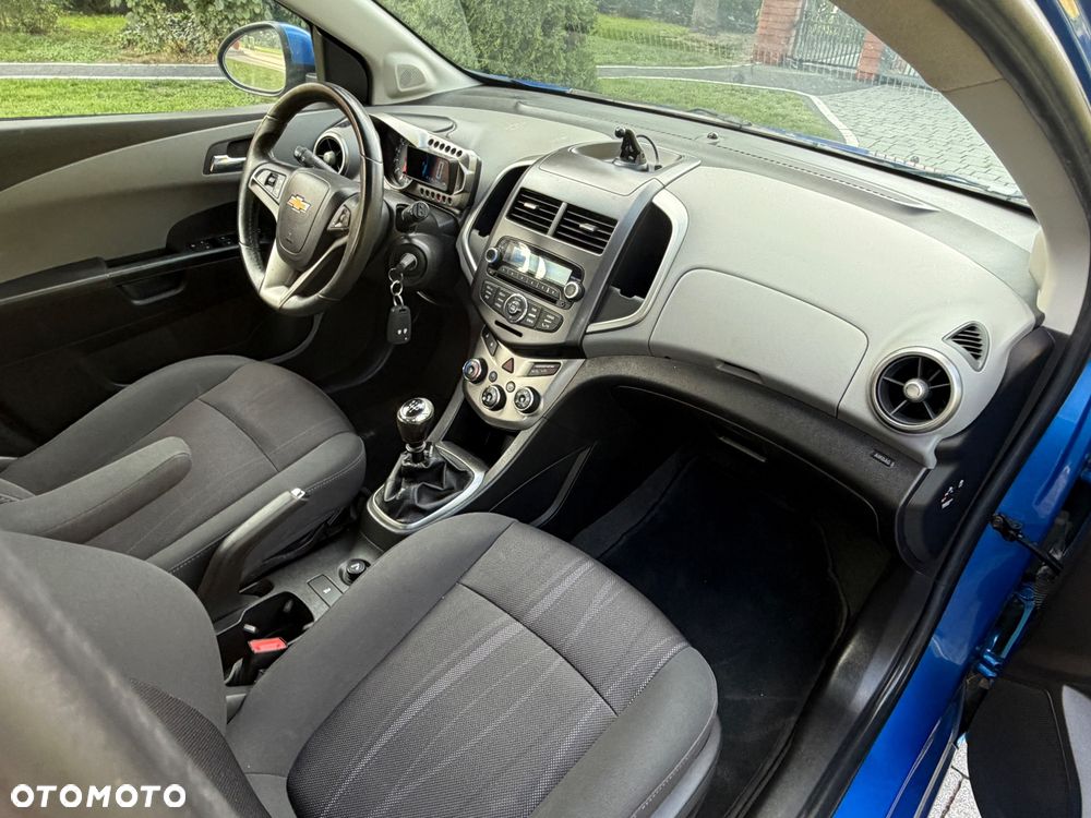 Chevrolet Aveo 1.6 LTZ S/S - 30