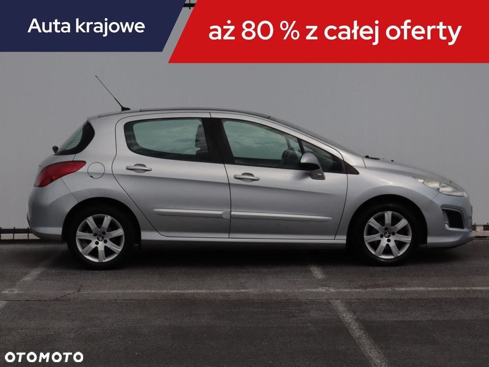 Peugeot 308 - 8