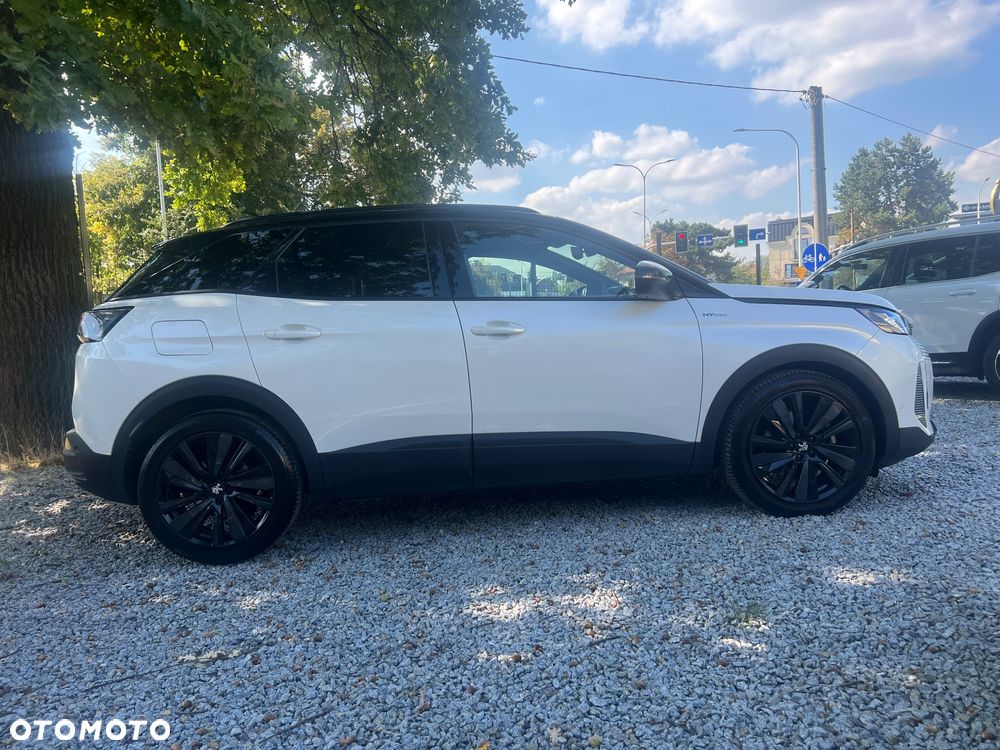 Peugeot 3008 Plug-In Hybrid 225 e-EAT8 GT - 4