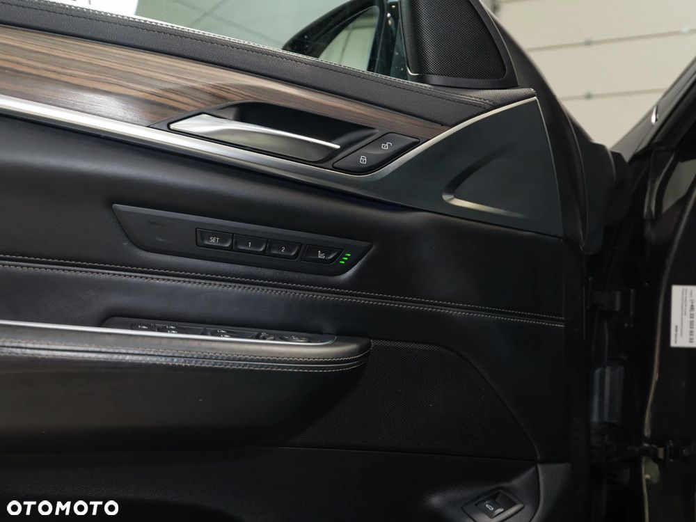 BMW Seria 6 640i xDrive - 32