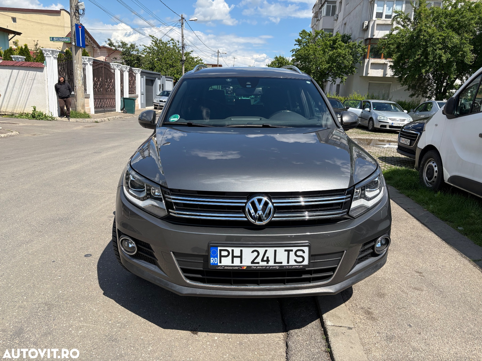 Volkswagen Tiguan 2.0 TDI SCR 4MOTION BlueMotion Technology Lounge Sport & Style - 2