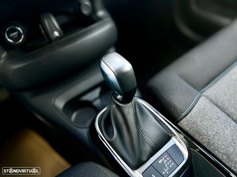 Citroën C4 Cactus 1.2 PureTech Shine EAT6 - 24