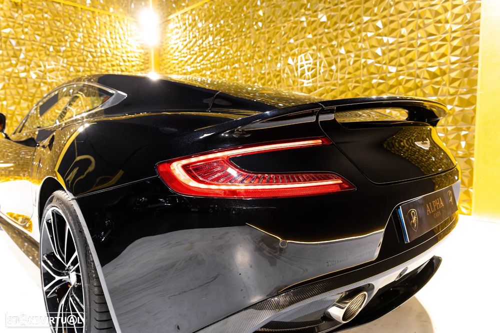 Aston Martin Vanquish Touchtronic 2 - 22
