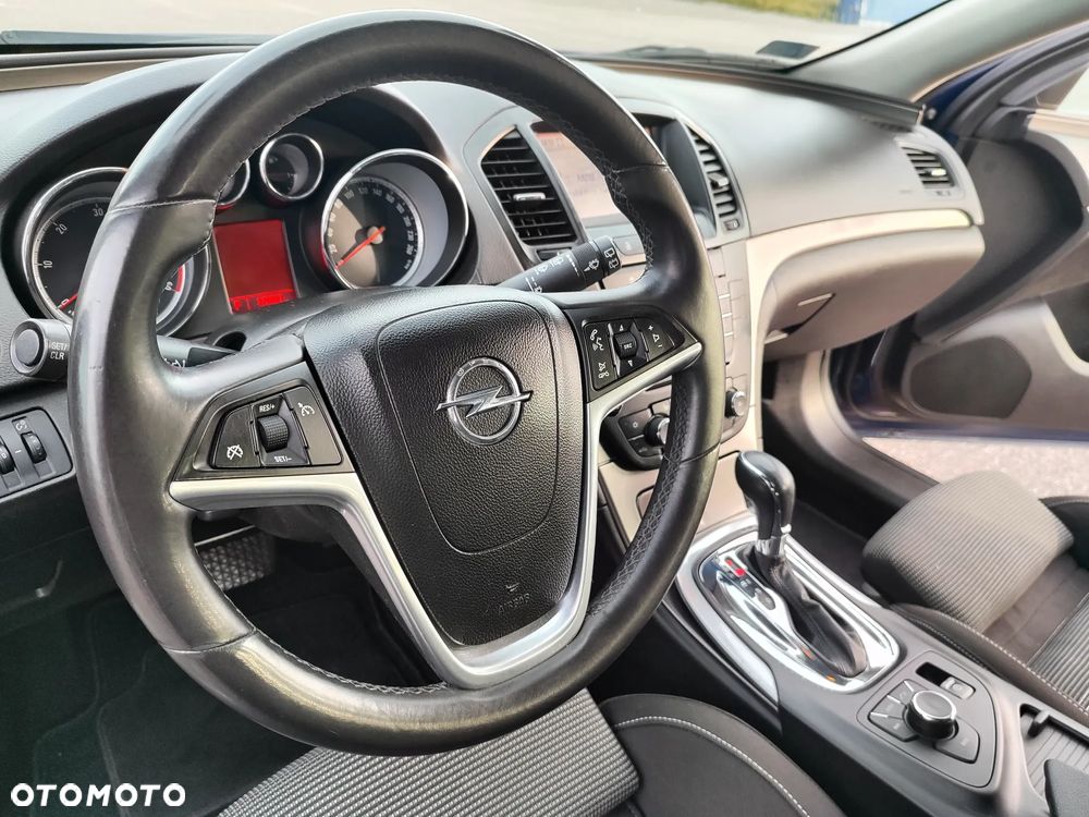 Opel Insignia - 15
