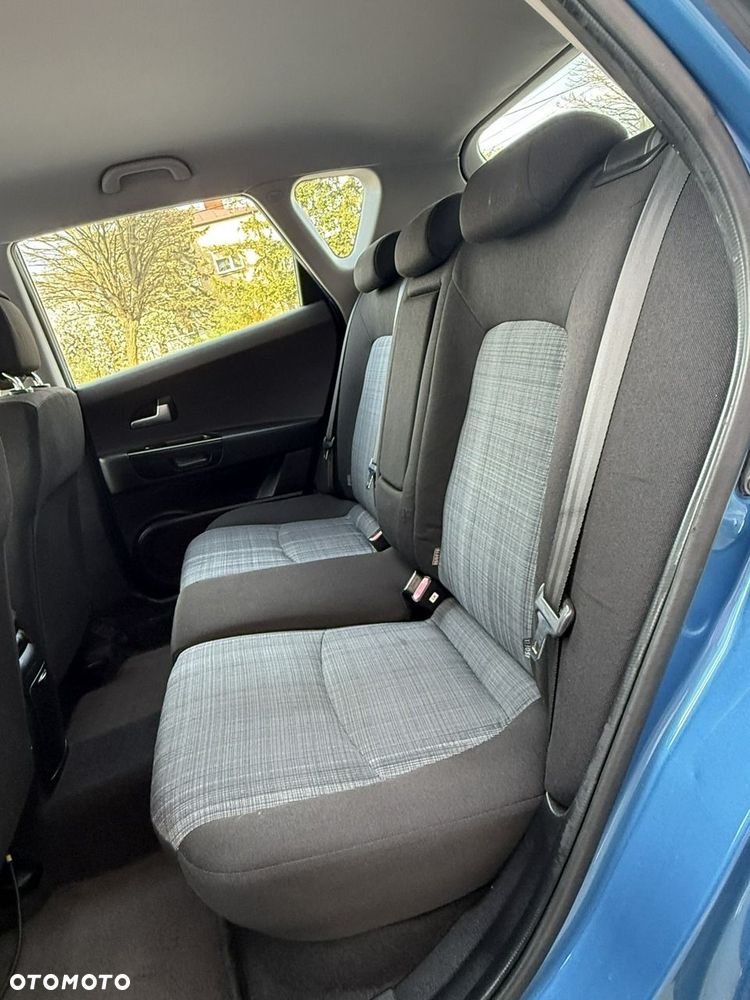 Kia Ceed - 13