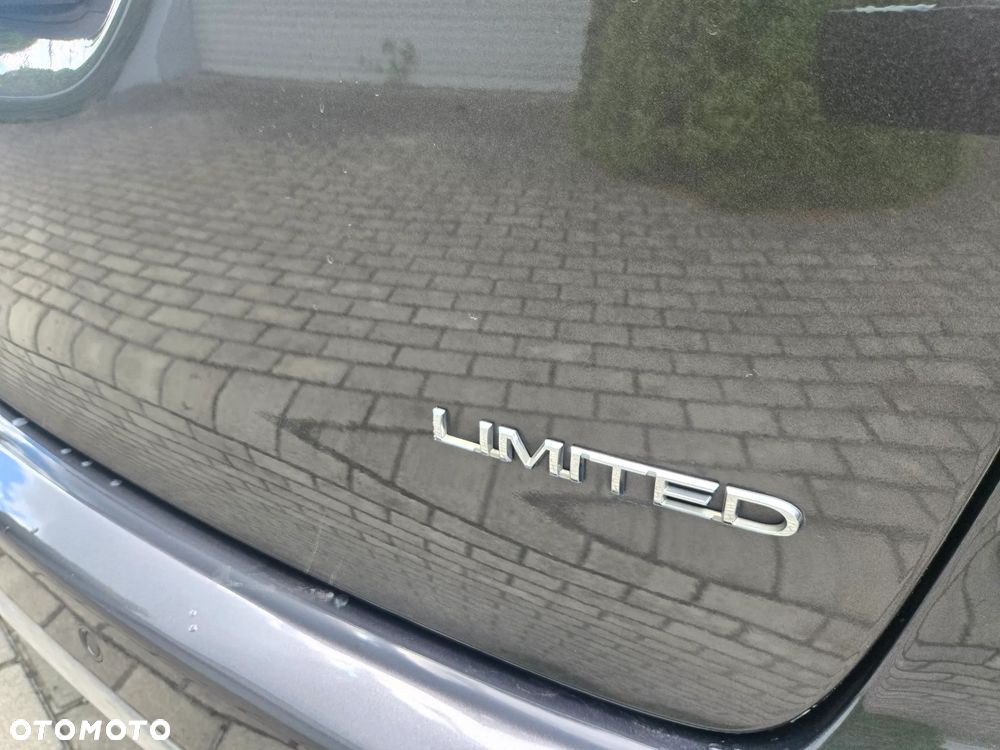 Chrysler Pacifica - 10