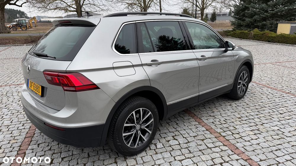 Volkswagen Tiguan 2.0 TDI SCR 4MOTION (BlueMotion Techn.) DSG Highline - 37