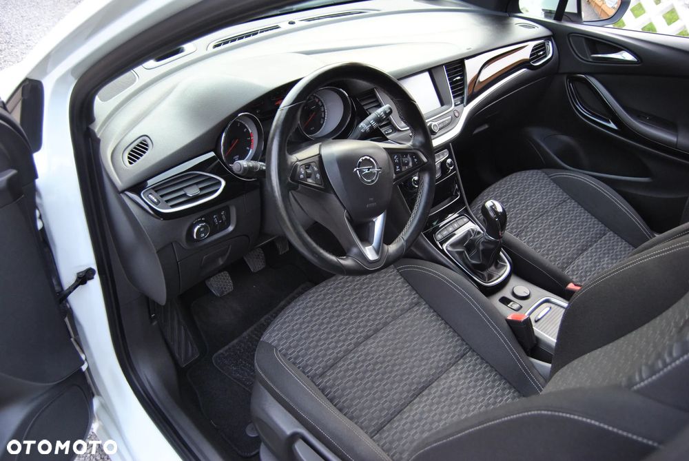 Opel Astra 1.4 T Sport S&S - 10