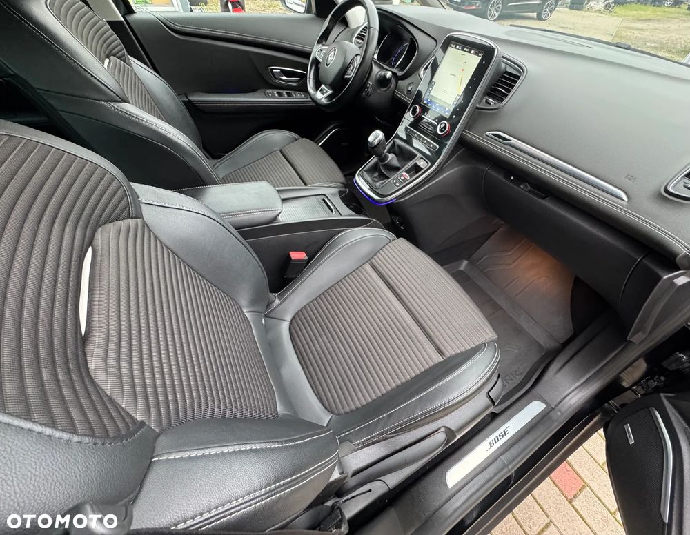 Renault Grand Scenic TCe 140 GPF BOSE EDITION - 24